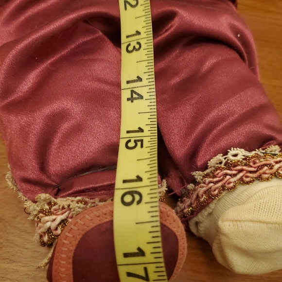 Porcelain doll - Picture 8 of 9